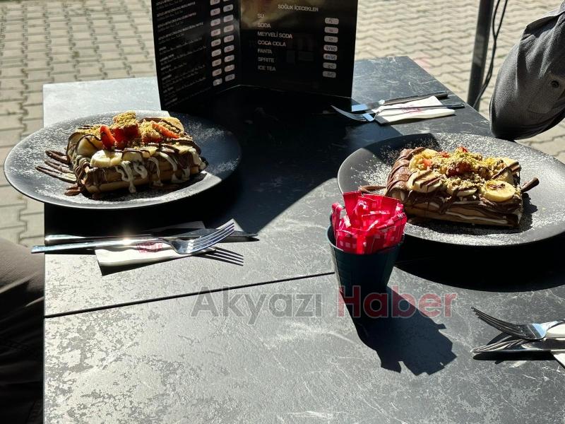 Akyazı'nın ilk Wafflecısı Pwb Peanut Hizmete Başladı