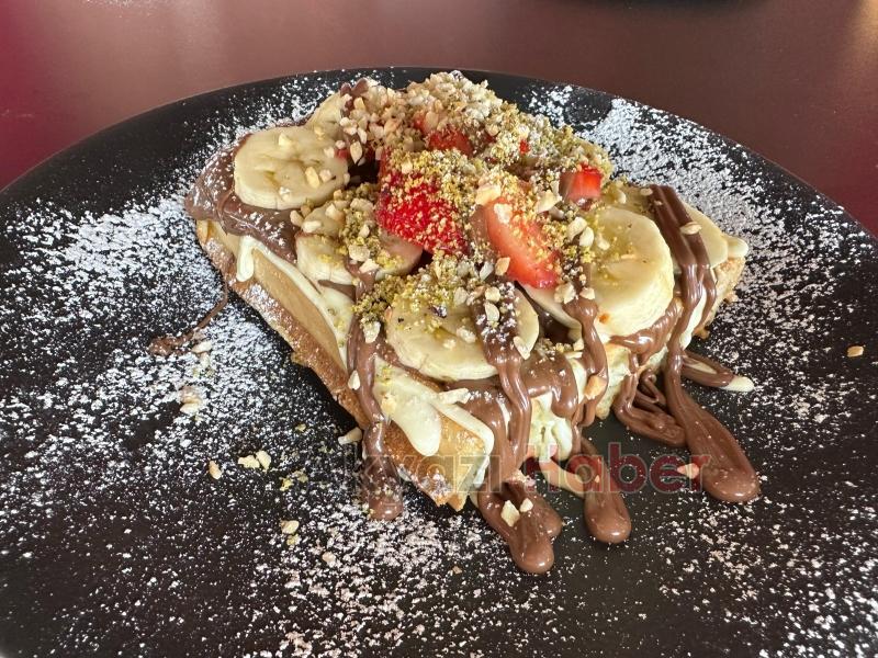 Akyazı'nın ilk Wafflecısı Pwb Peanut Hizmete Başladı