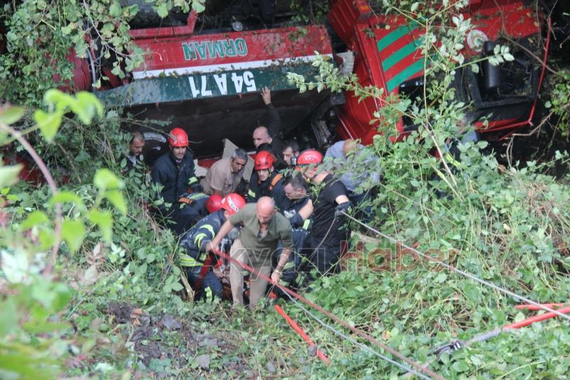 Arazöz uçuruma uçtu: 1 ölü, 3 yaralı