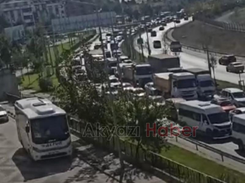 Akyazılı aile kaza yaptı