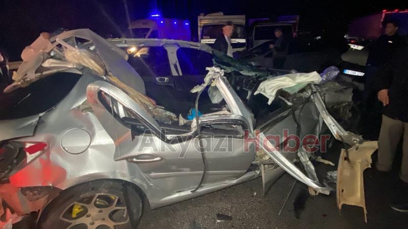 Yola dökülen mazot faciaya yol açtı: 26 araç birbirine girdi