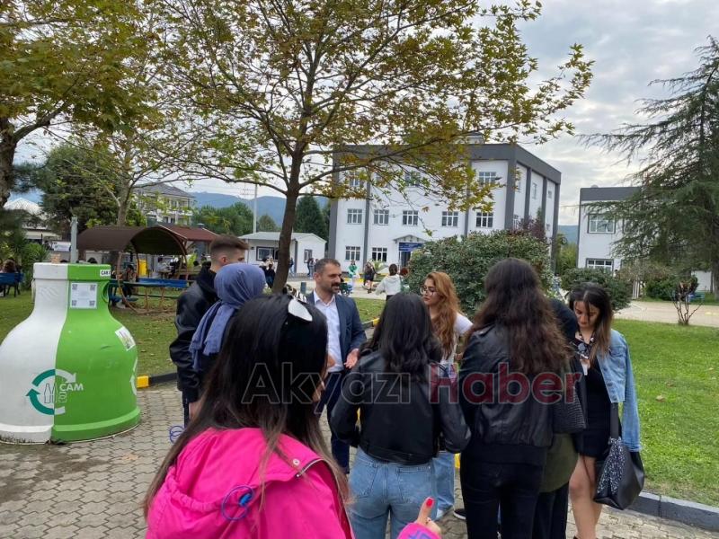 Akyazı Ülkü Ocakları yönetimi öğrencilerle buluştu