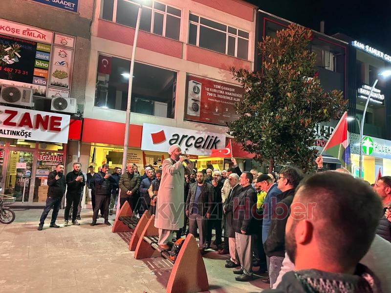 Akyazılılar katliamı protesto için sokaklara döküldü