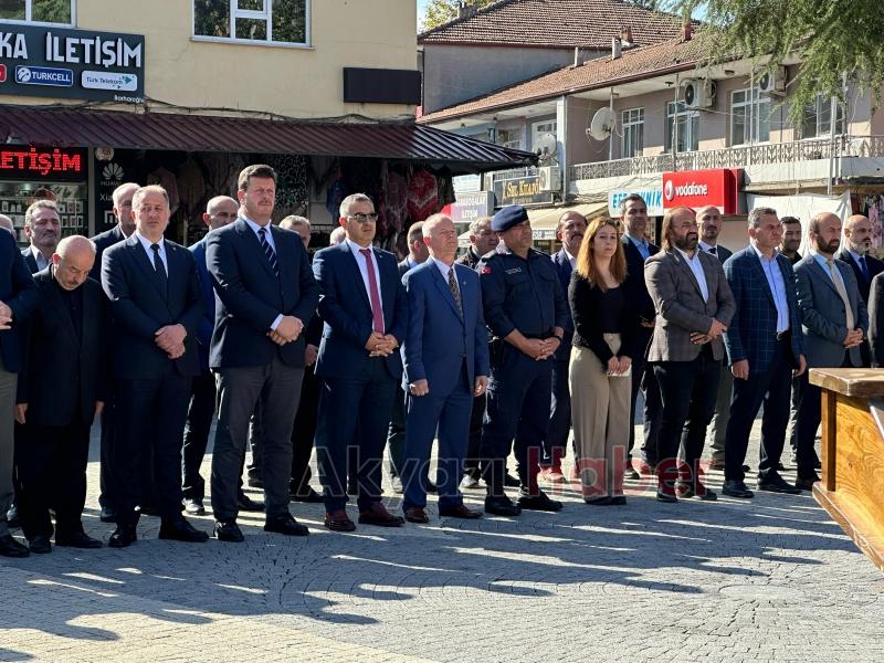 Akyazı'da Muhtarlar Günü kutlandı