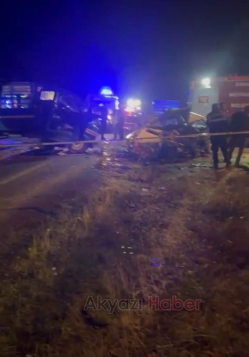 Kamyonetle otomobil çarpıştı: baba ve oğlu öldü