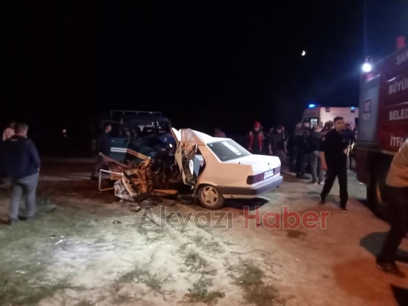 Kamyonetle otomobil çarpıştı: baba ve oğlu öldü