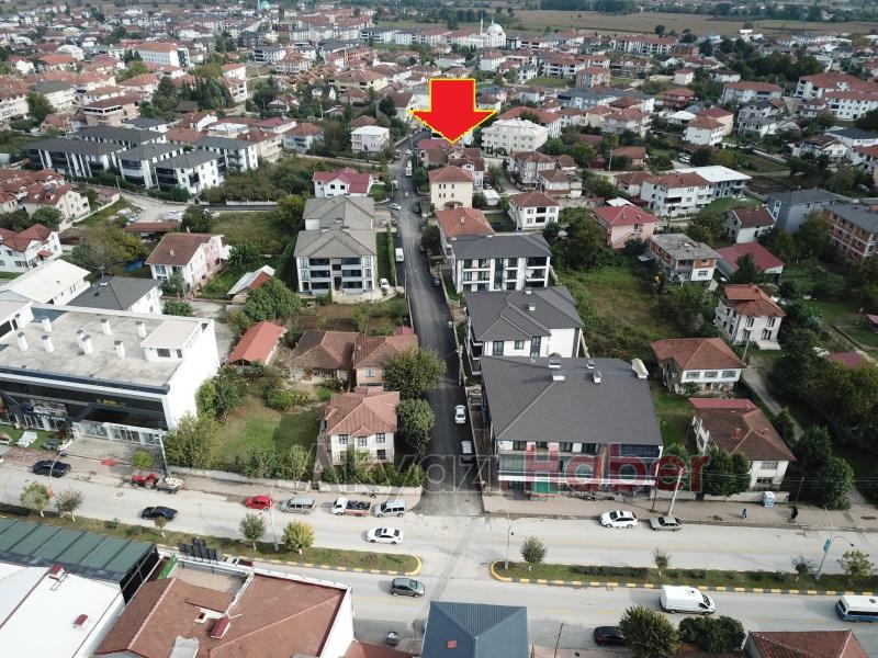 Merkezde, Değerli Konumda 3 Katlı Müstakil Ev!