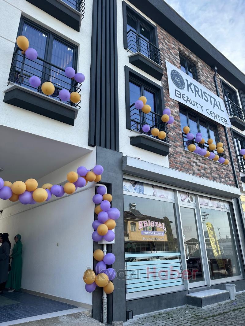 Kristal Beauty Center: Güzelliğin Yeni Adresi! 