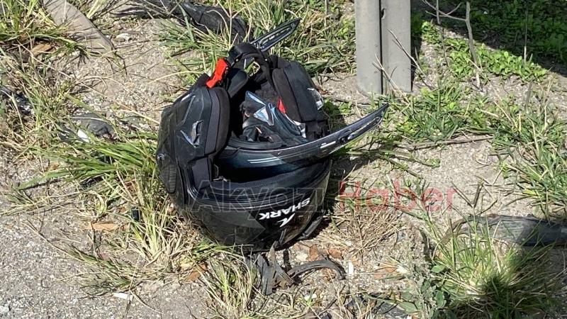 Akyazılı kuzenler motosikletle kaza yaptı: 1 ölü, 1 yaralı