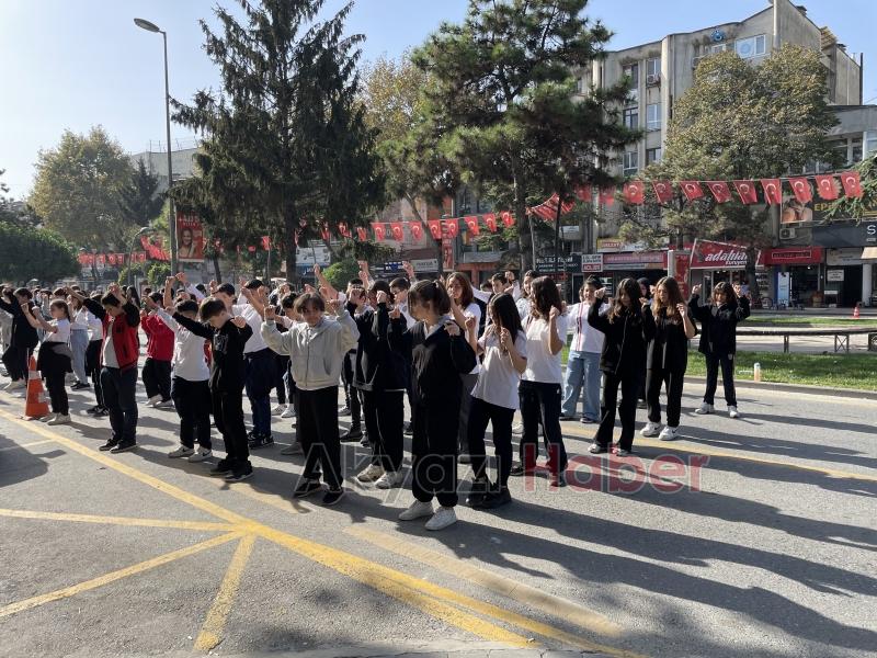 Cumhuriyet'in 100. yıl kutlama provaları başladı