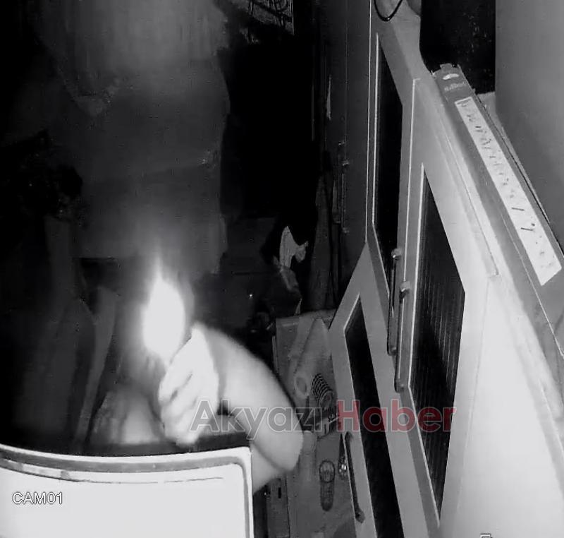 Akyazı'da hırsızlık anı kamerada