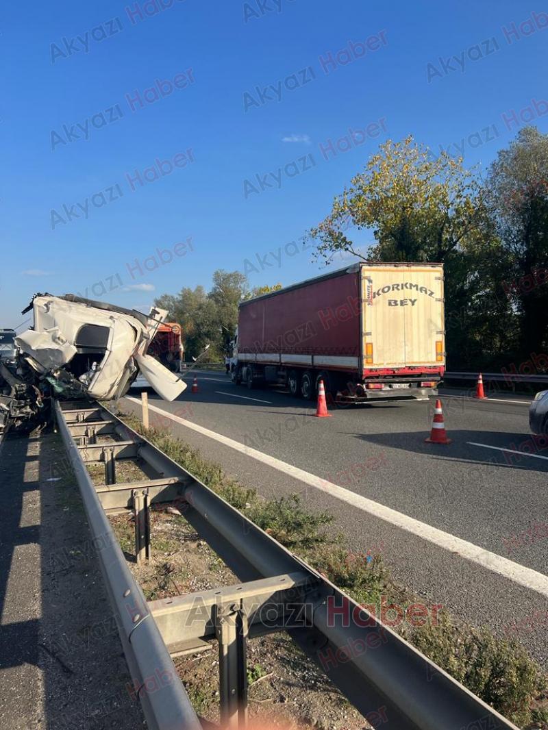 Otoyol da 2 tırın çarpışması sonucu 1 kişi yaralandı
