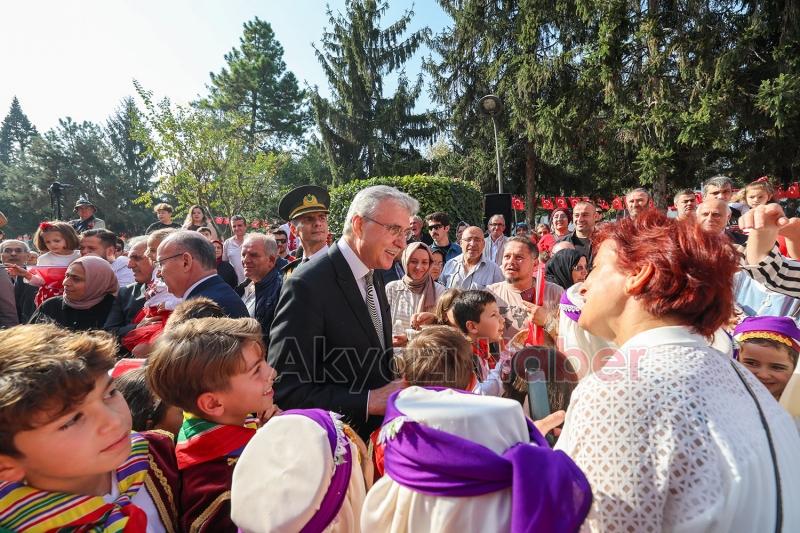 Fotoğraflarla 100. yıl coşkusu