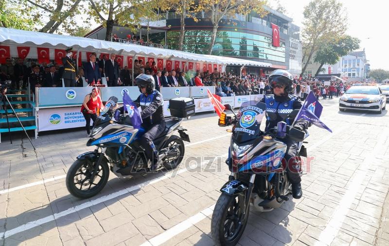Fotoğraflarla 100. yıl coşkusu