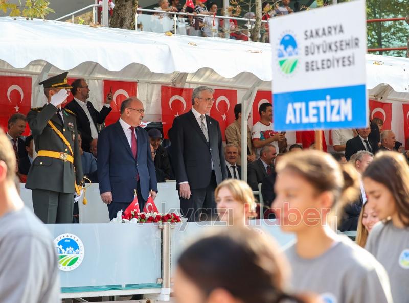 Fotoğraflarla 100. yıl coşkusu