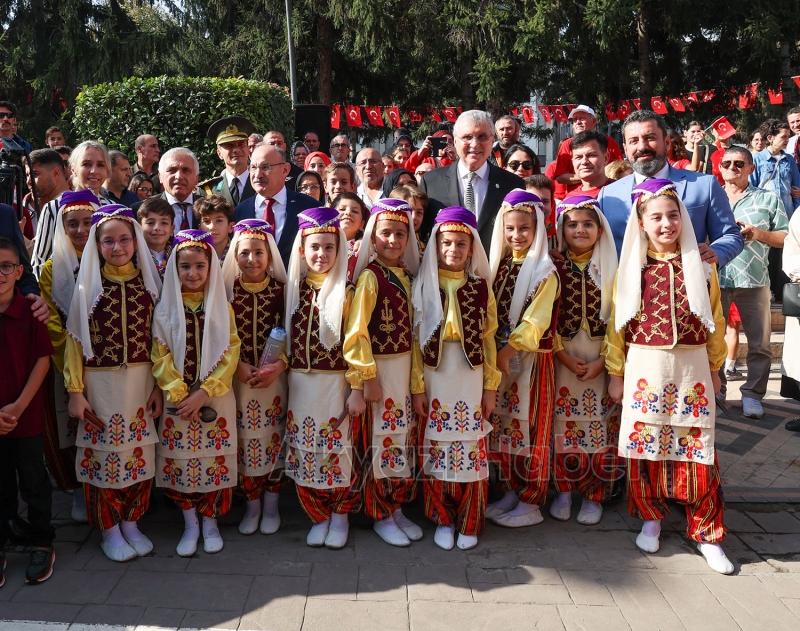 Ekrem Yüce 100. yıl coşkusuna ortak oldu