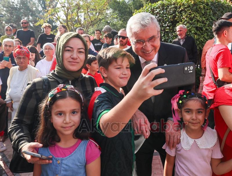 Ekrem Yüce 100. yıl coşkusuna ortak oldu