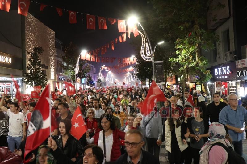 Sakarya'da muhteşem Fener Alayı
