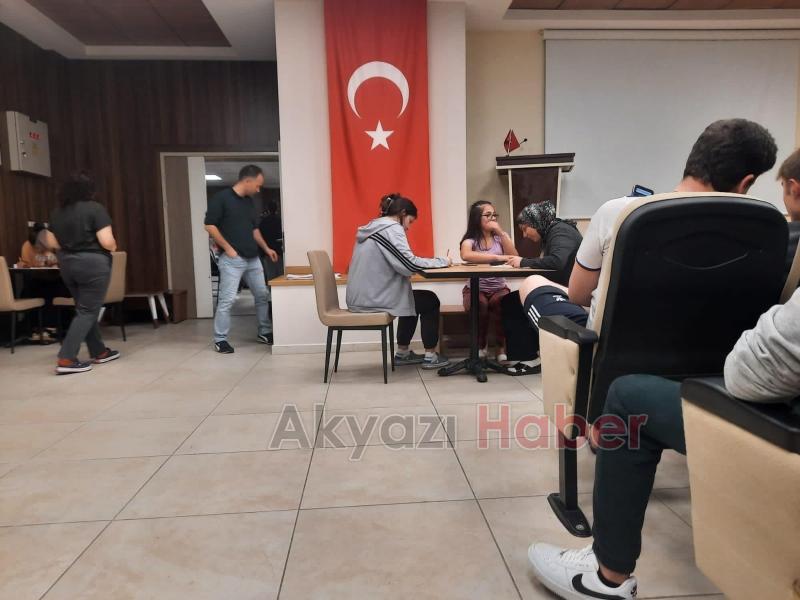 Akyazı KYK'da kan bağışı etkinliği