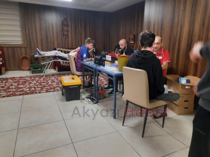 Akyazı KYK'da kan bağışı etkinliği