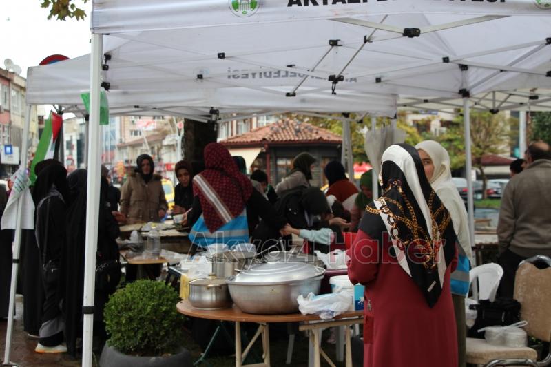 Akyazı Müftülüğü'nden Gazze için yardım kermesi