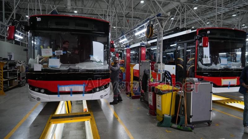 Sakarya’da üretilen ilk otonom minibüs görücüye çıktı