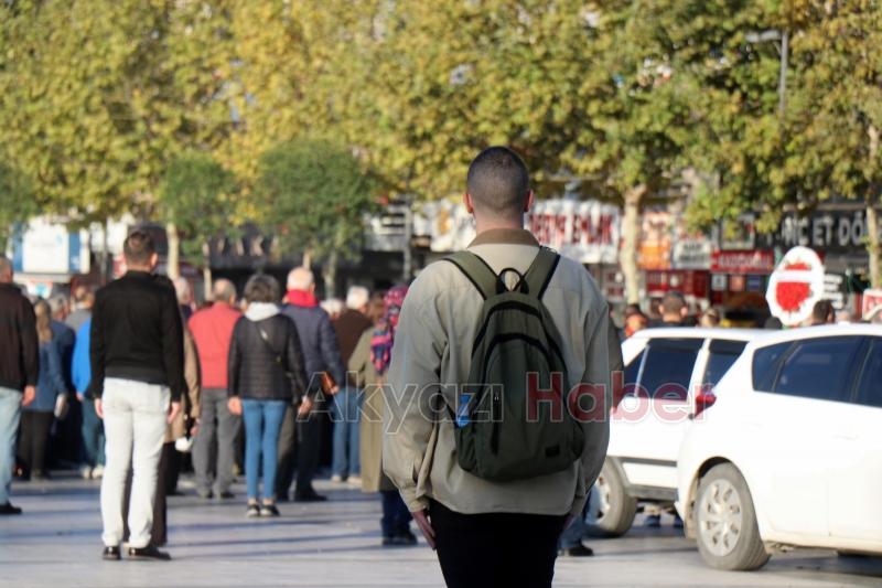 Saat 09.05'de Sakarya'da hayat durdu