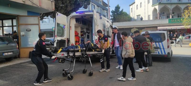 Otomobile çarpan motosikletli yaralandı