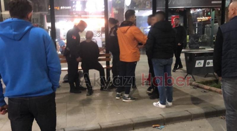 Kavgada bıçak çekti, jandarma yakalayıp kelepçeledi
