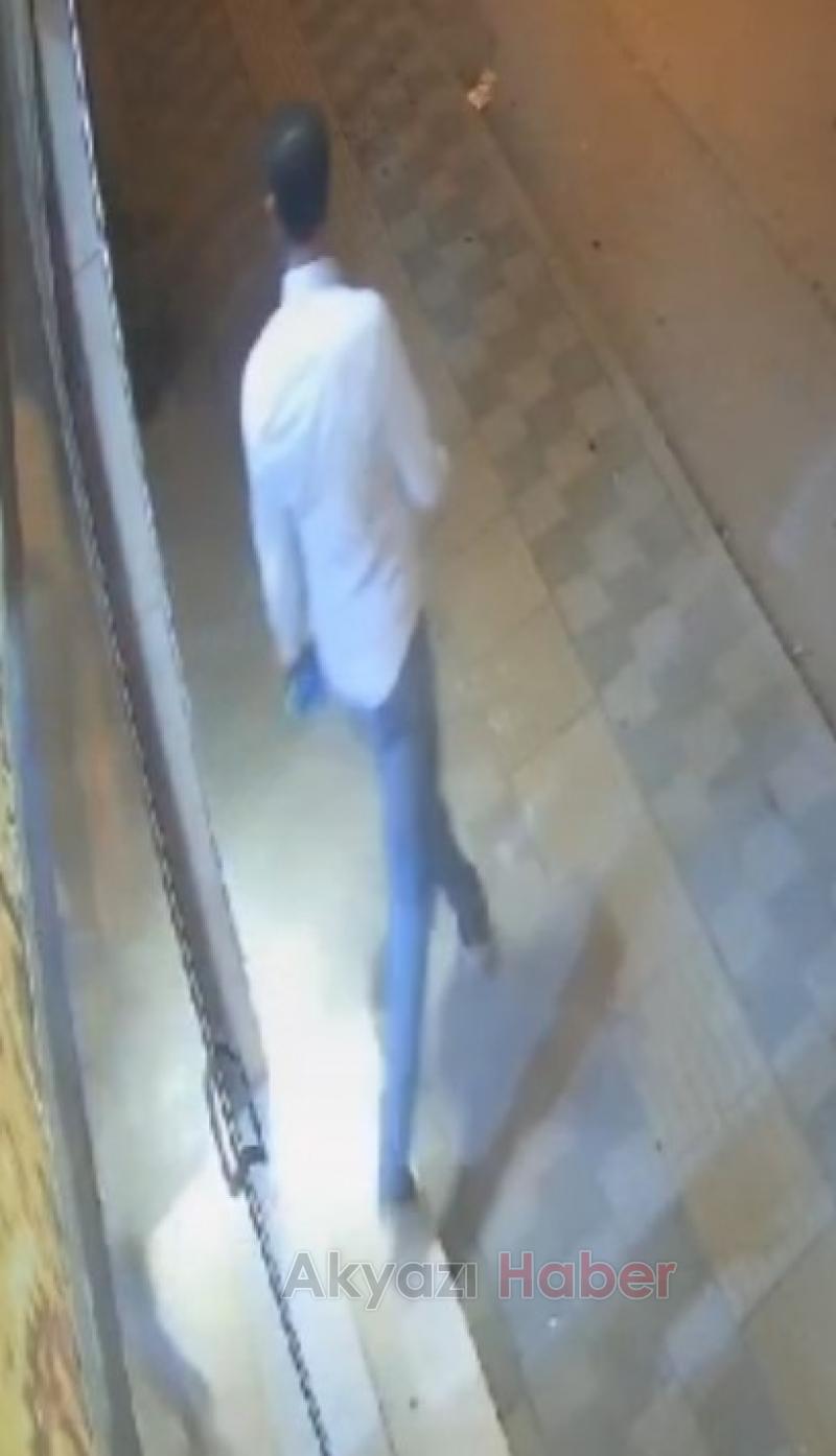 Fırından sadaka kutusunu çaldı, kameraya yakalandı