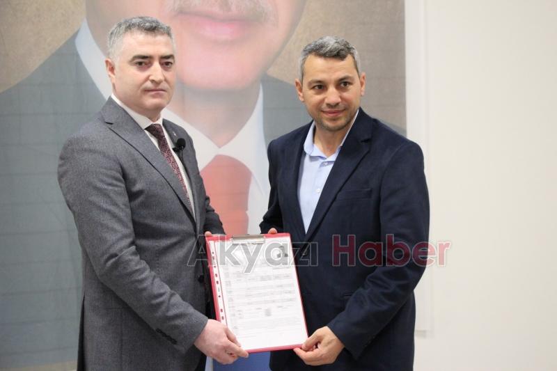 Karapürçek'te Ümit Bodur aday adaylığı başvurusunu yaptı