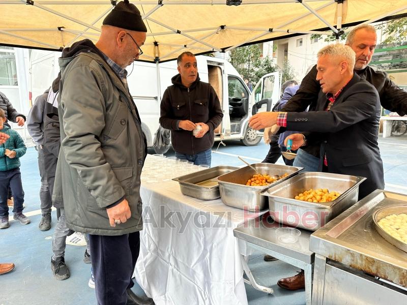 Yaşar Yazıcı için lokma dağıtıldı