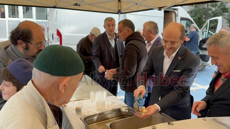 Yaşar Yazıcı için lokma dağıtıldı