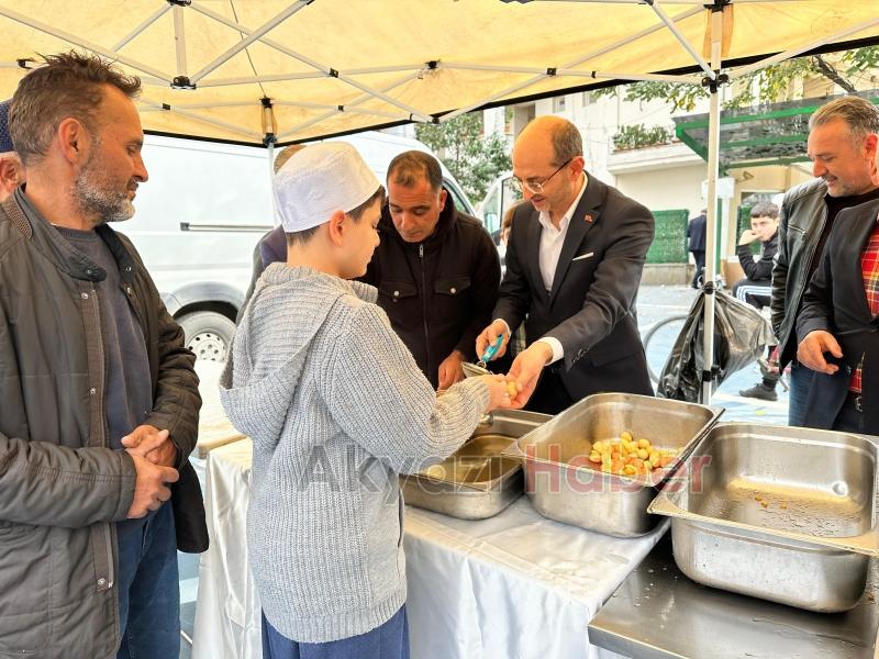 Yaşar Yazıcı için lokma dağıtıldı