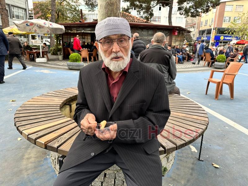 Yaşar Yazıcı için lokma dağıtıldı