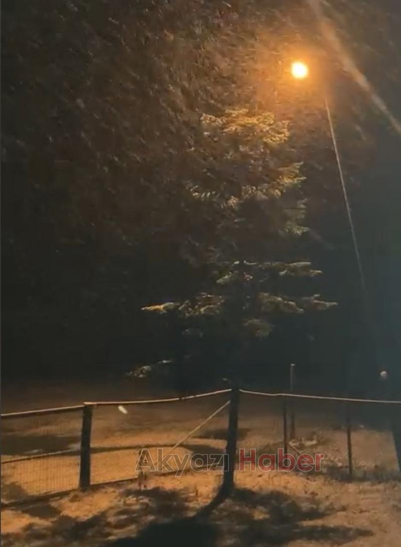 Yüksek kesimlerde kar yağışı sürüyor