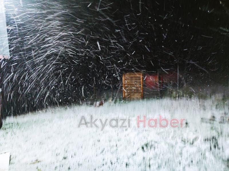 Yüksek kesimlerde kar yağışı sürüyor