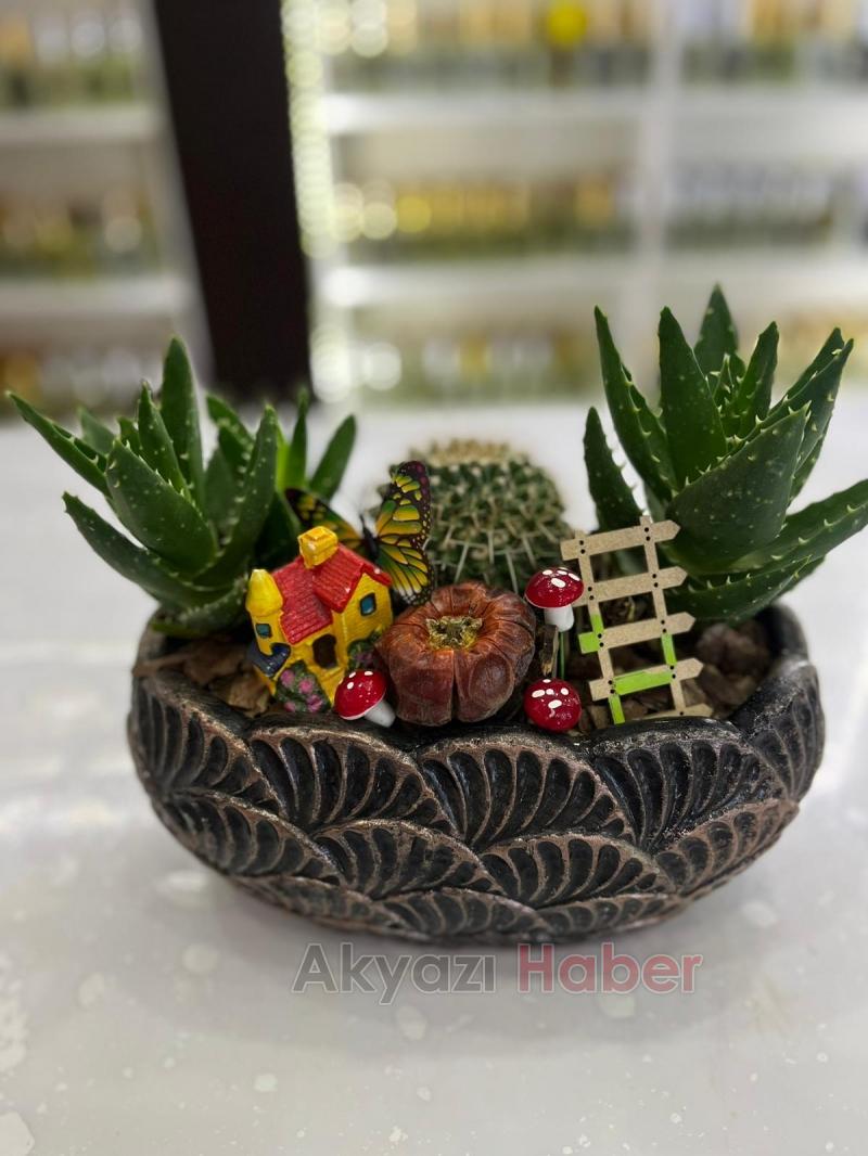 Miray Çiçekçilik'ten öğretmenler günü kampanyası