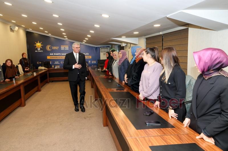 Başkan Yüce Kadın Kolları yönetim kurulu toplantısına katıldı