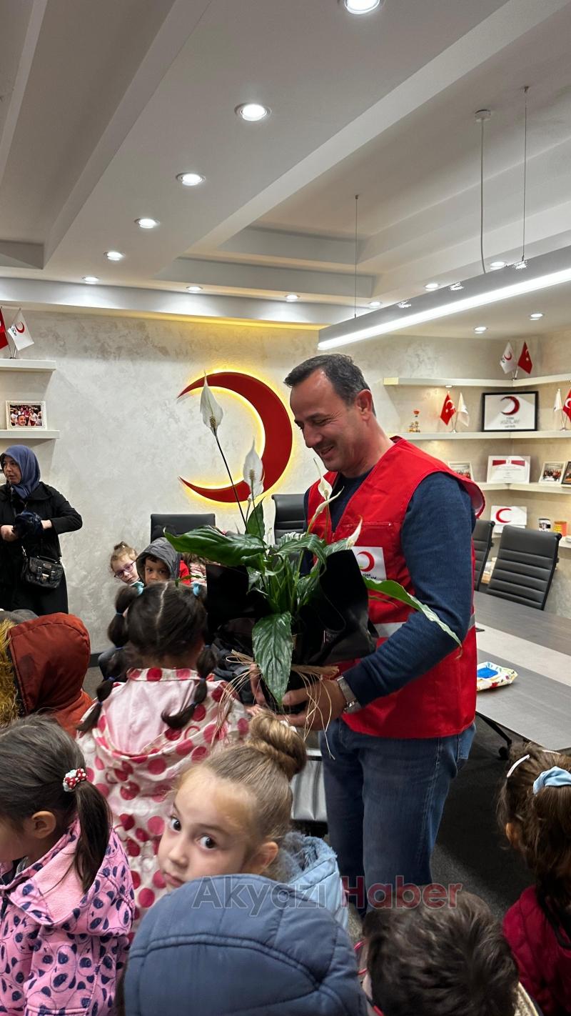 Akşemseddin Kur’an kursu öğrencilerinden Kızılay'a ziyaret