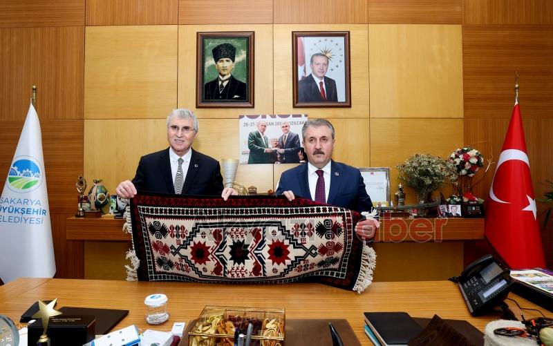 Destici'den Başkan Yüce'ye ziyaret