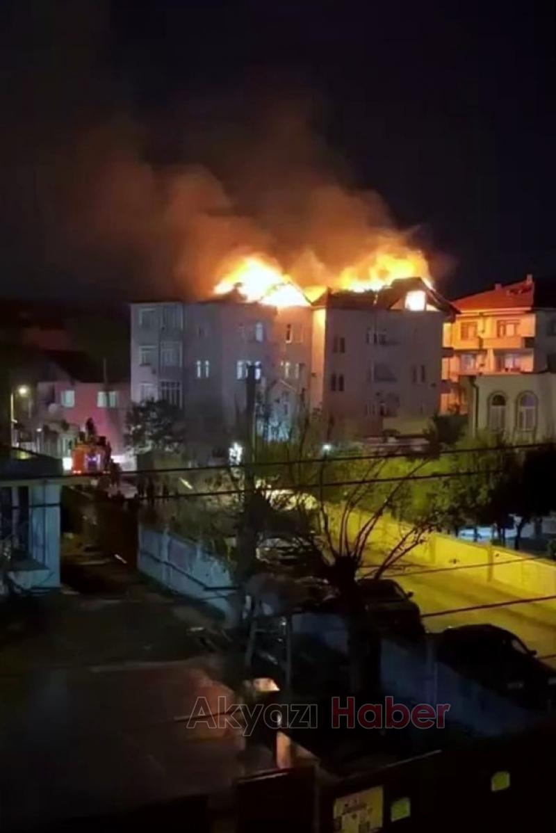 Çatı alevlere teslim oldu