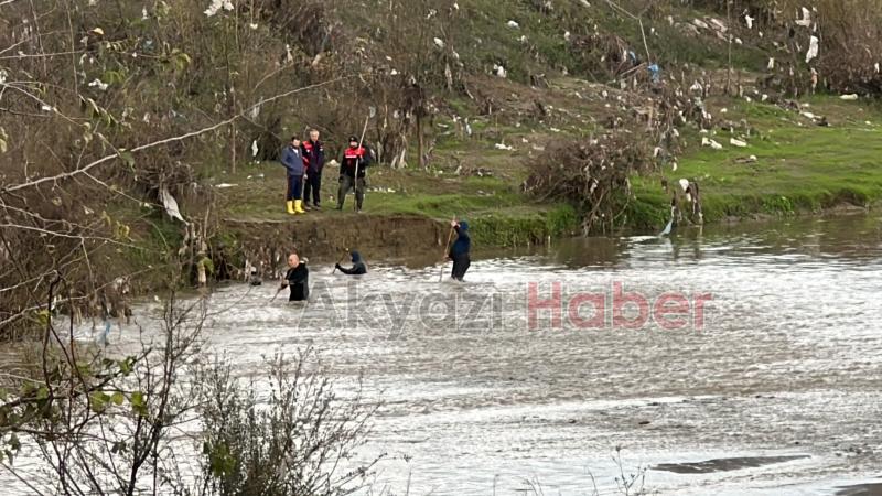 Kayıp şahıs Melen Çayı'nda aranıyor