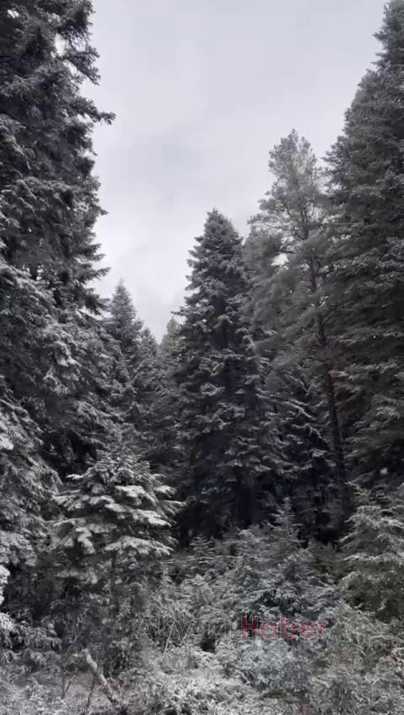 Yüksek kesimlerde kar kalınlığı 25 santimetreye ulaştı