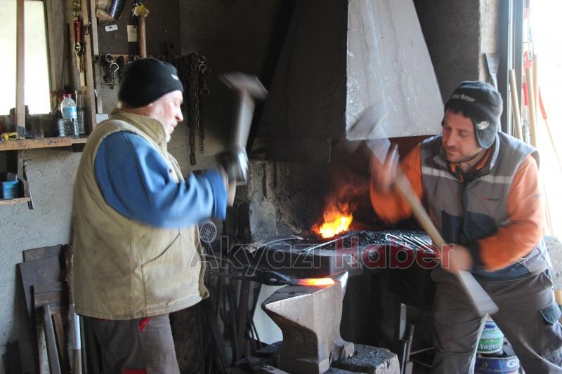 Demirciliğin son temsilcileri mesleği yaşatmaya çalışıyor