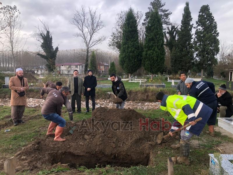 Kimsesizler mezarlığına defnedilmesi son anda önlendi