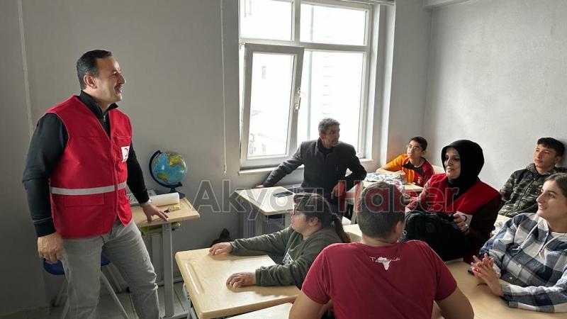 Akyazı Özel Eğitim Meslek Okulunda Kızılay etkinliği