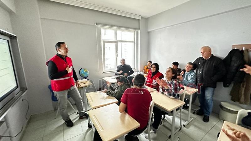 Akyazı Özel Eğitim Meslek Okulunda Kızılay etkinliği