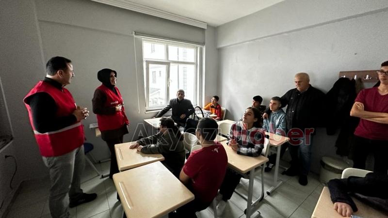 Akyazı Özel Eğitim Meslek Okulunda Kızılay etkinliği