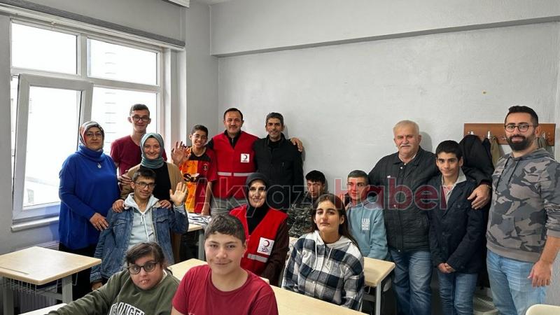 Akyazı Özel Eğitim Meslek Okulunda Kızılay etkinliği